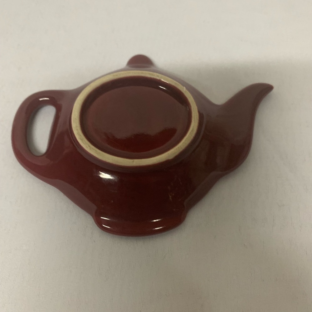Elegant Red Ceramic Teapot-Shaped Dish tea bag holder - Picture 2 of 6